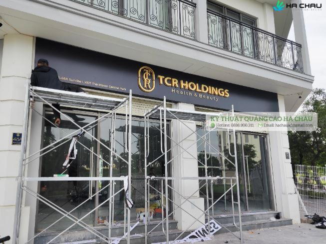 Thi công làm biển quảng cáo tại Hà Nội Thi công làm biển quảng cáo tại Hà Nội